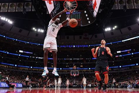 nba 6moy race.